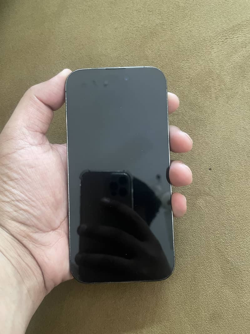 Apple iPhone 14 Pro 1