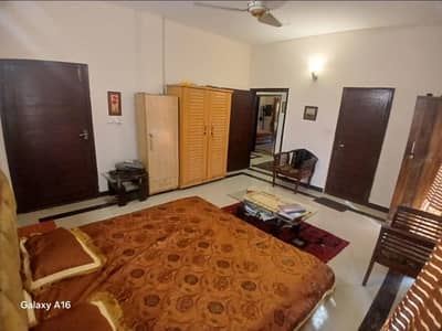 King bed with side tables with foam metress