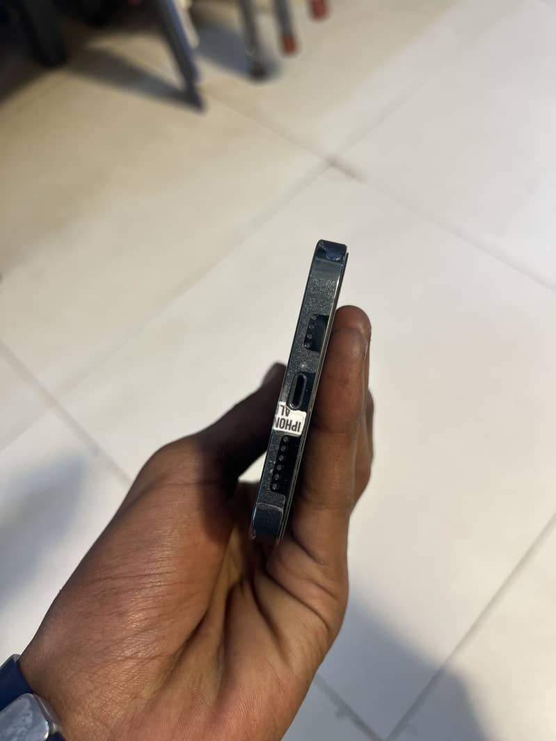 Apple iPhone 13 Pro Max 3