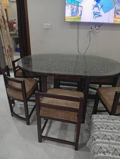 6-Seater Oval Wooden Dining Table Set with Glass Top
