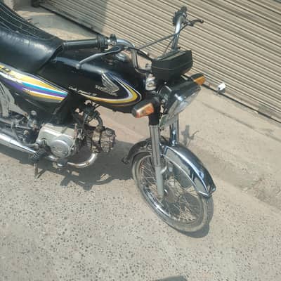 Honda CD 70 achy condition ma total Genaion