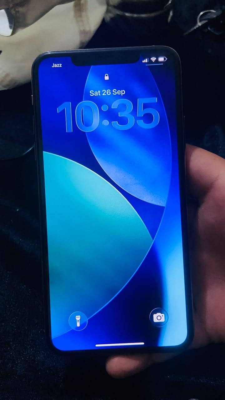 Apple iPhone 11 Pro Max 4