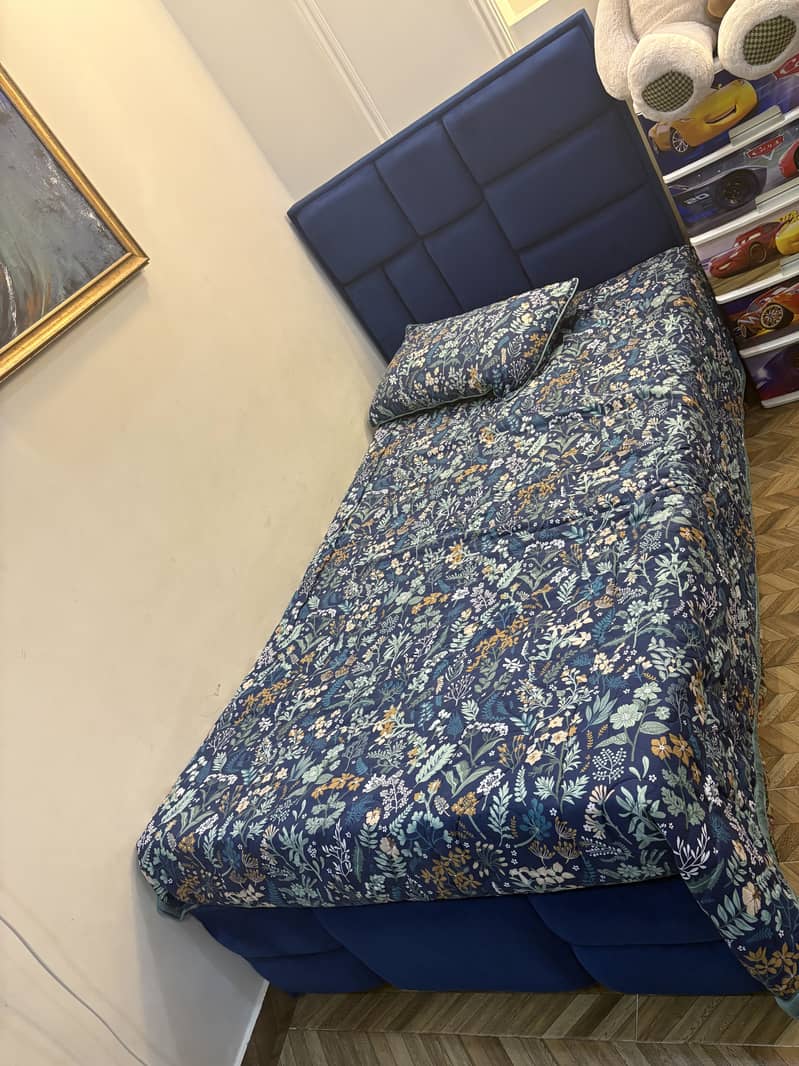 2 single bed and 1 side table 2