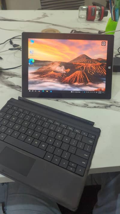 Microsoft (Tablet + Laptop) What'sapp on03164963341