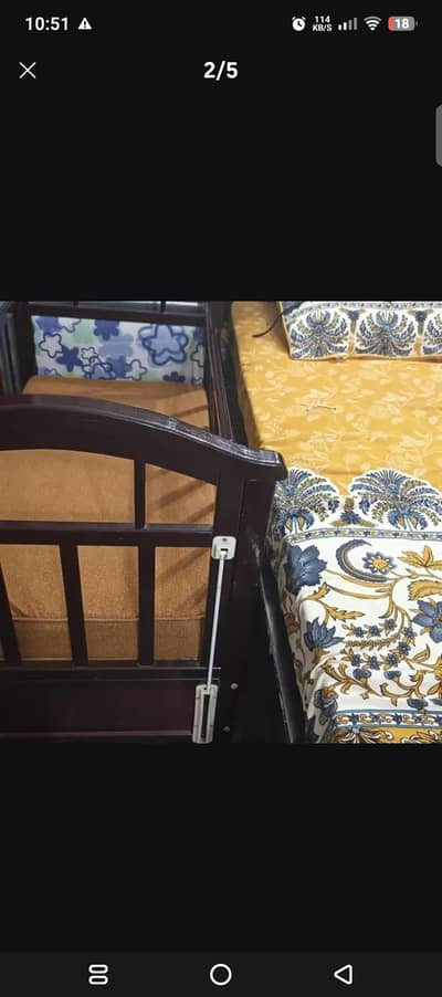 baby cot with matrix