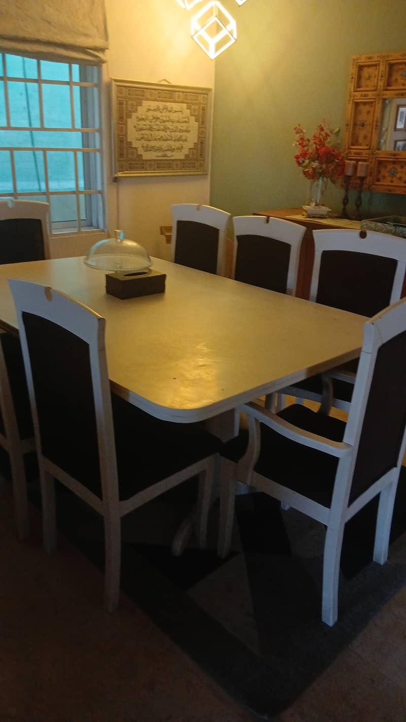Dining table with 8 chairs 0