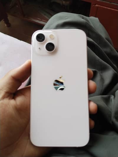 Apple iPhone 13