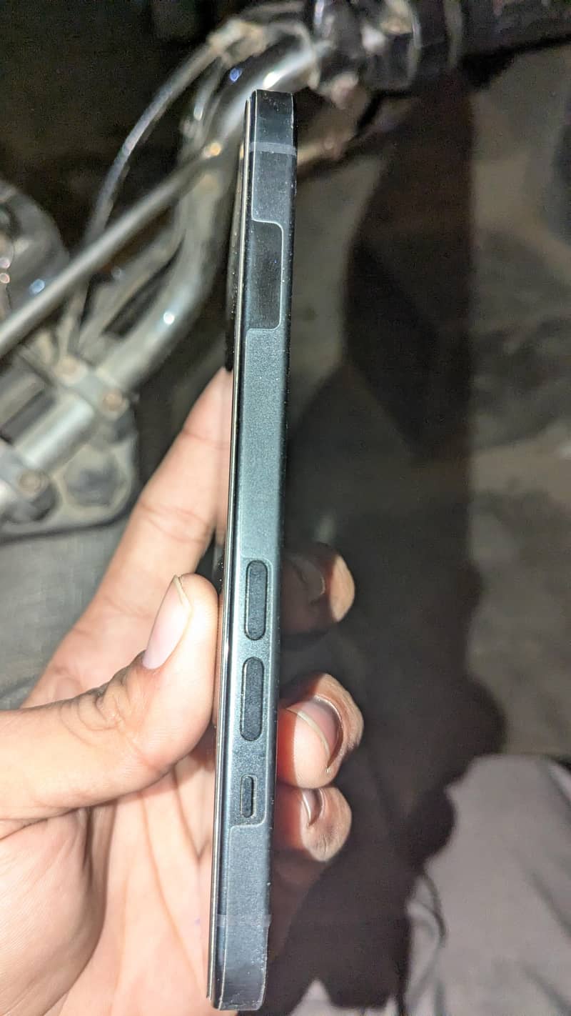 Apple iPhone 15 8