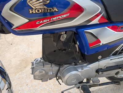Honda 70cc new only 4month used.