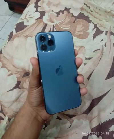 Apple iPhone 12 Pro with box