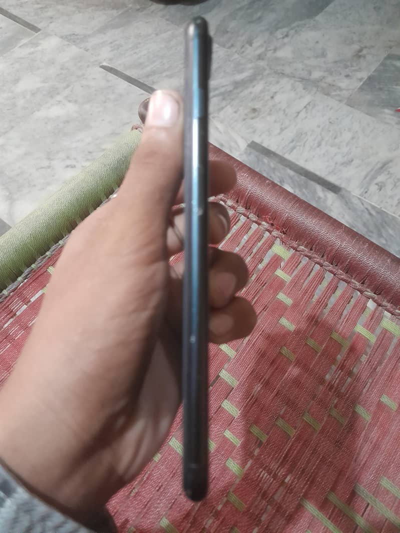 Apple iPhone 7 Plus 3