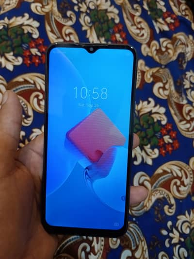 Tecno Spark 8C . . . 4gb+2gb Ram ,,,,128gb