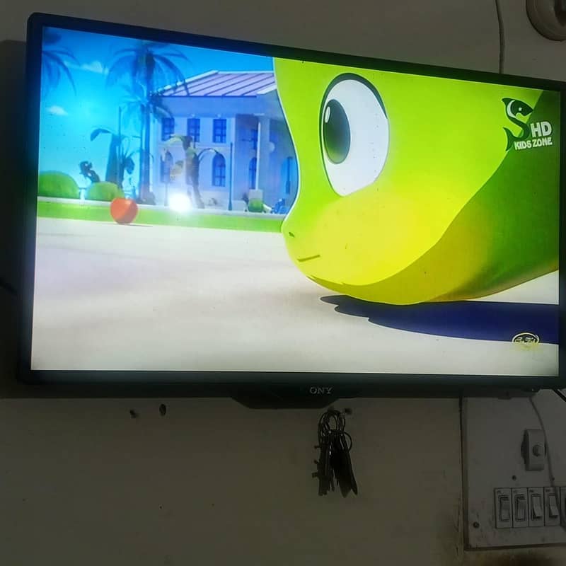 sony led simple USB not android 32inch 0
