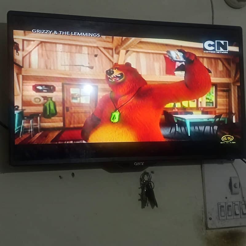 sony led simple USB not android 32inch 3