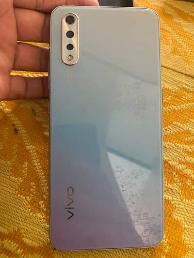 Vivo S1