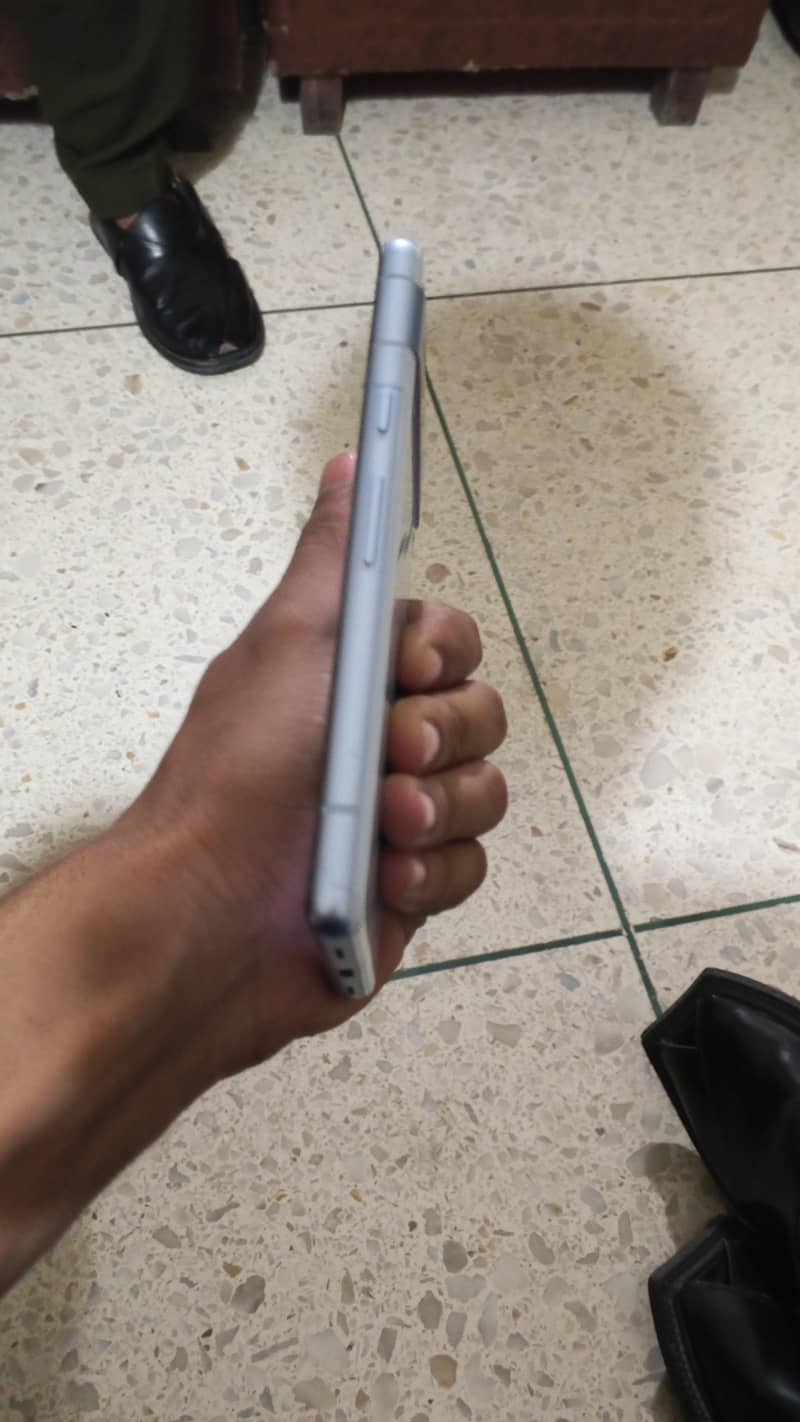 Google Pixel 7a 5