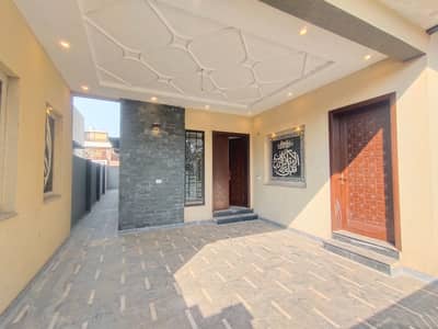 10 Marla Double Storey House For Rent