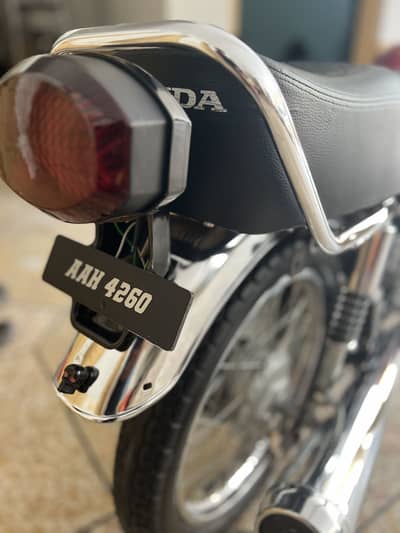 Honda 125 full new condition