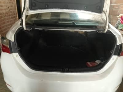 Toyota Corolla GLI 2018 is no pr rabta karin shokriya. 0304-9497456