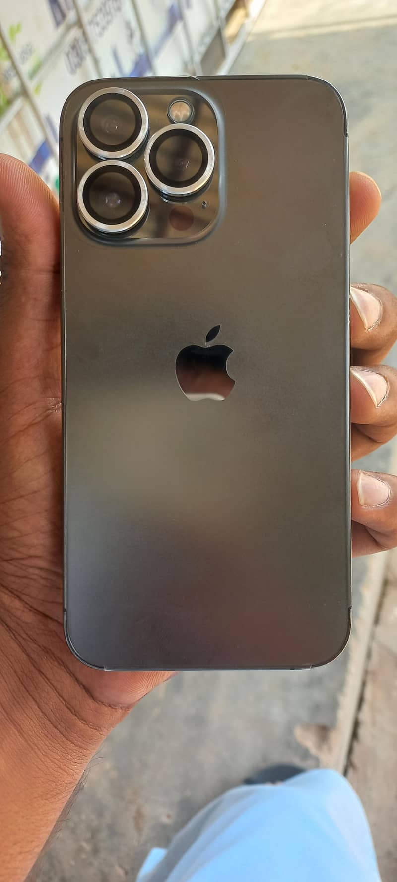 Apple iPhone 13 Pro 0