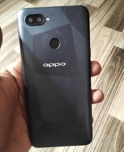 OPPO A12