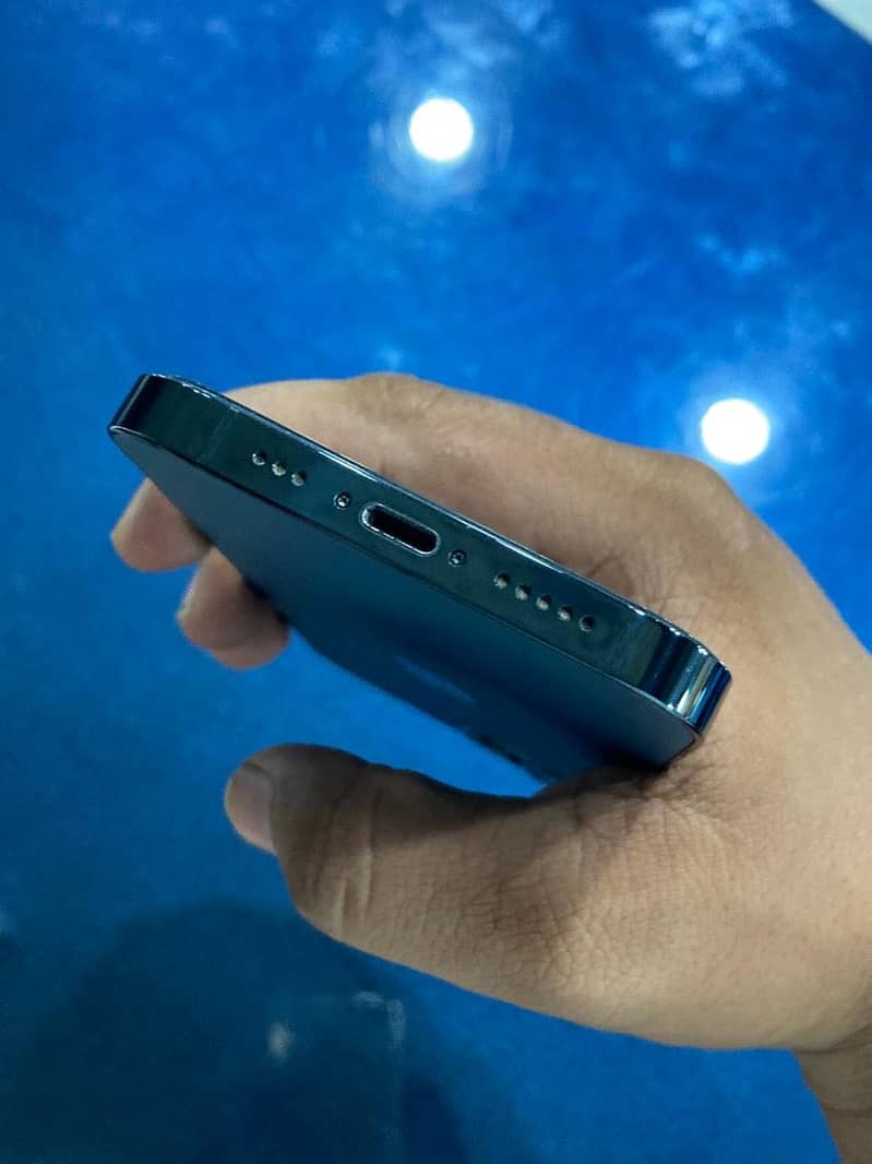 Apple iPhone 12 Pro 0
