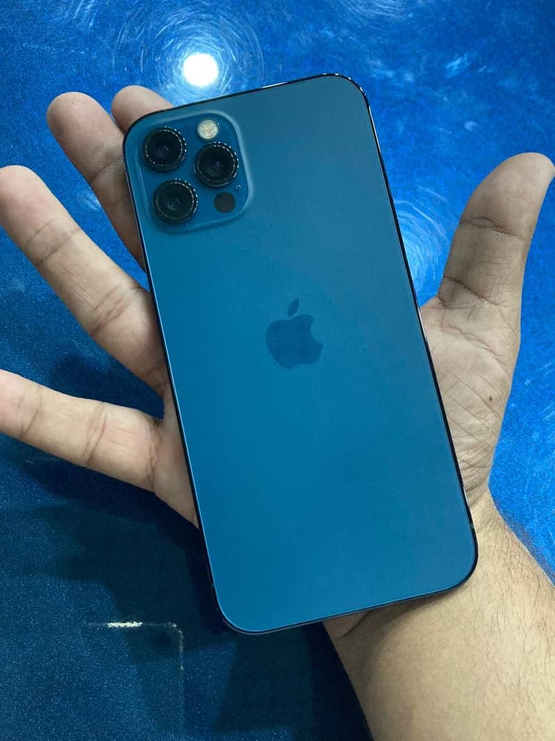 Apple iPhone 12 Pro 4