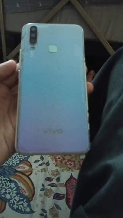 Vivo Y17