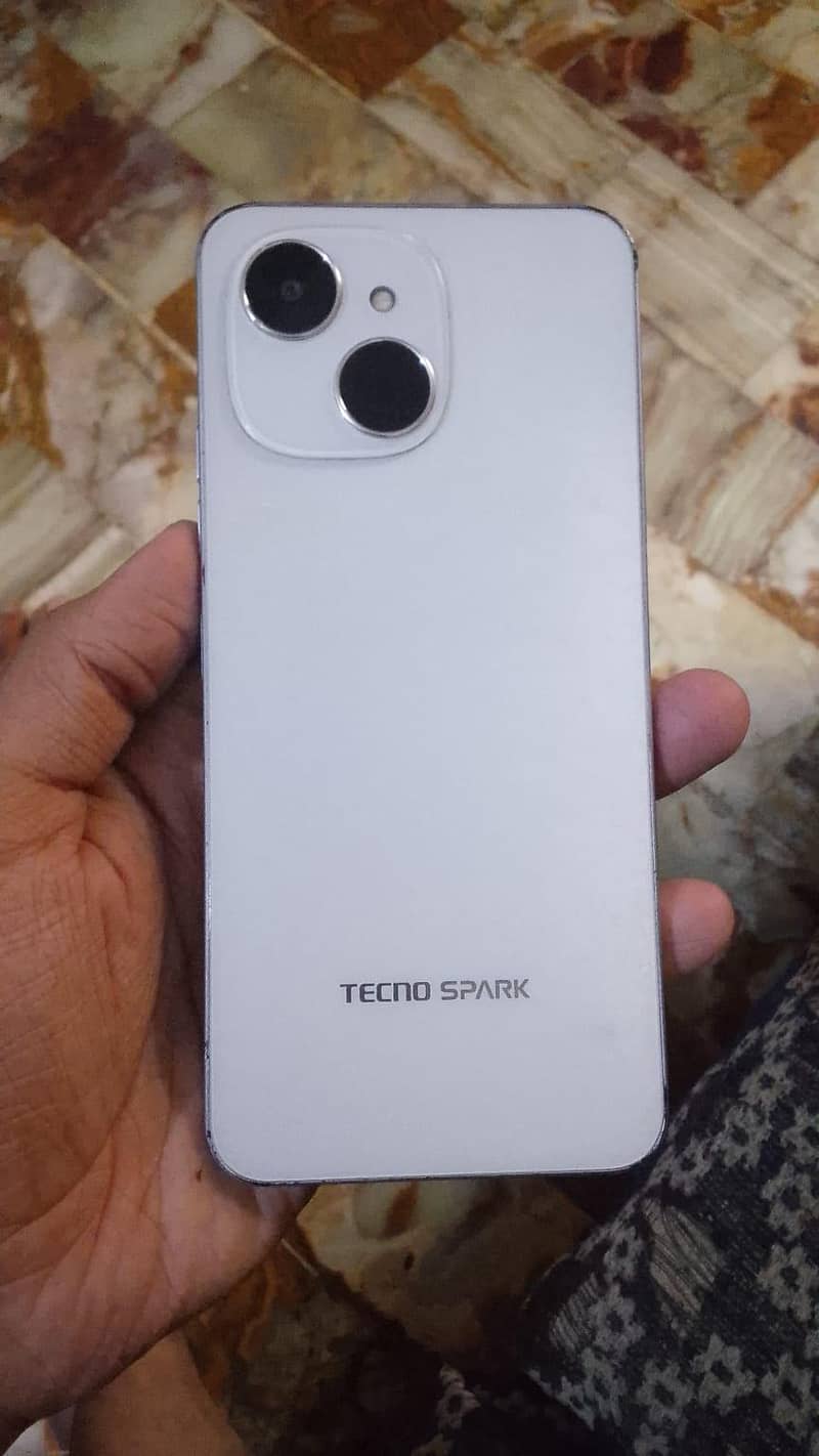 Tecno spark 40C 1