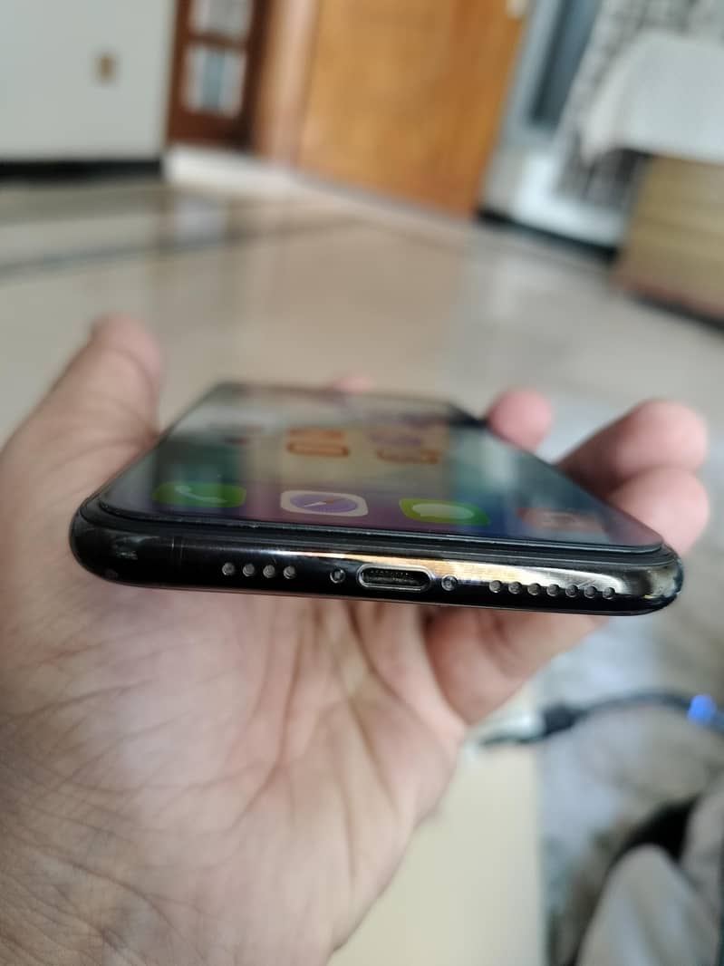 IPhone 11 pro max 1