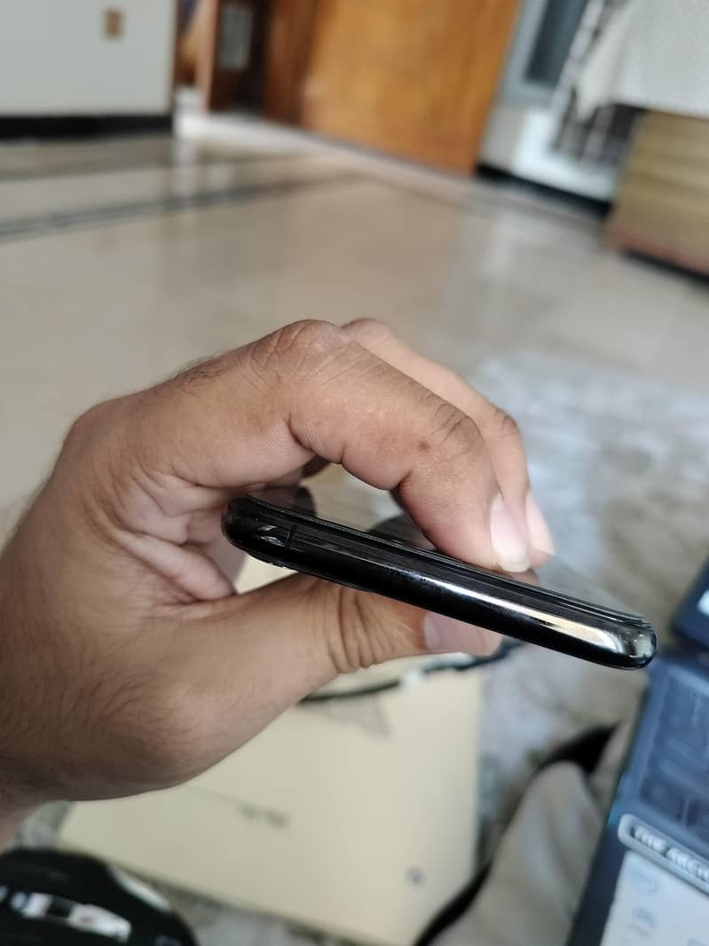 IPhone 11 pro max 3