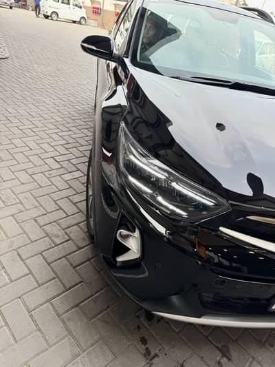 KIA Stonic EX+ 2025 | 5,200 KM | 1st Owner | Brand New Condition | Lah