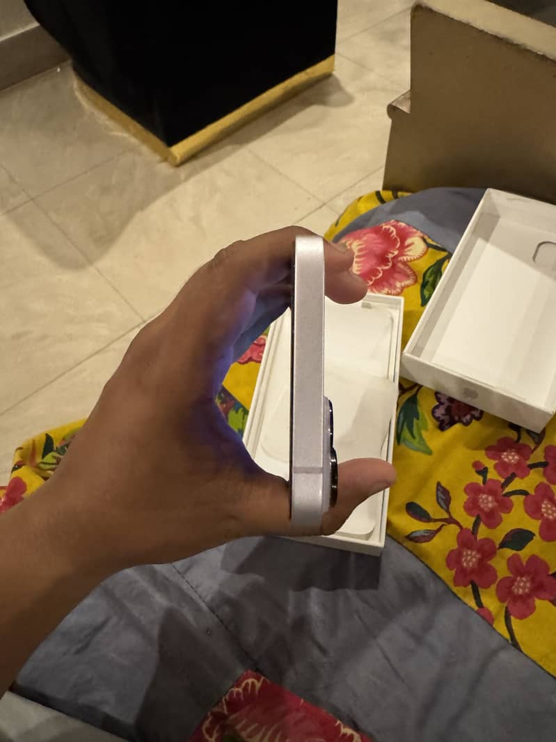 Apple iPhone 14 plus 4