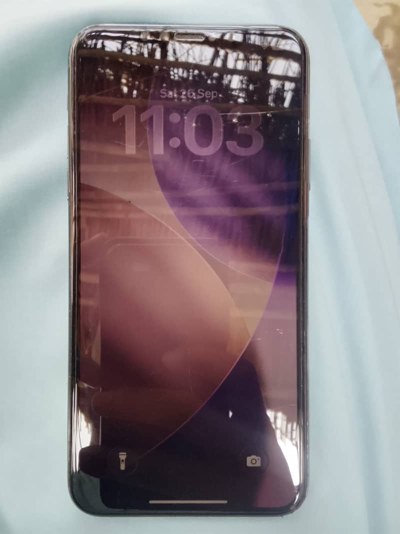 Apple iPhone 11 Pro Max 2