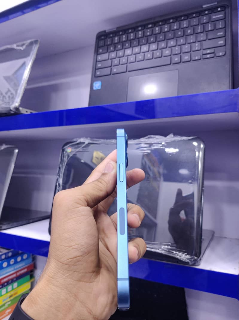 Apple iPhone 13 1