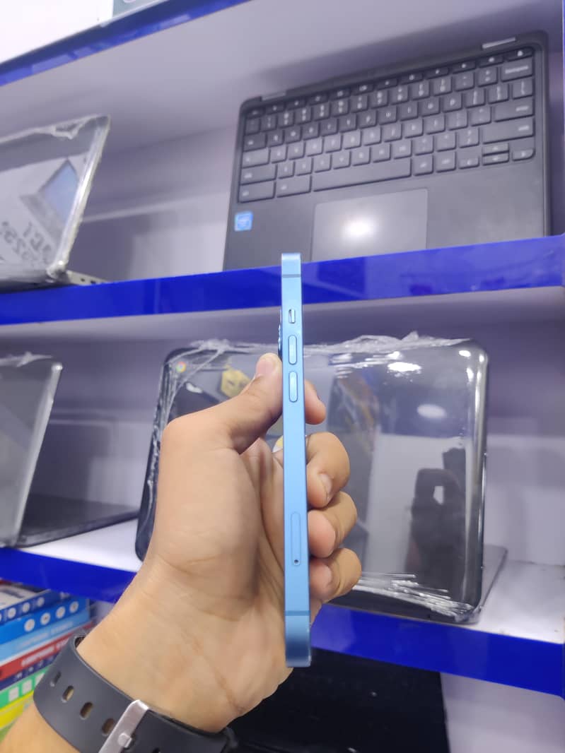 Apple iPhone 13 3
