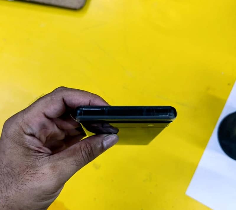 Google Pixel 6a 4