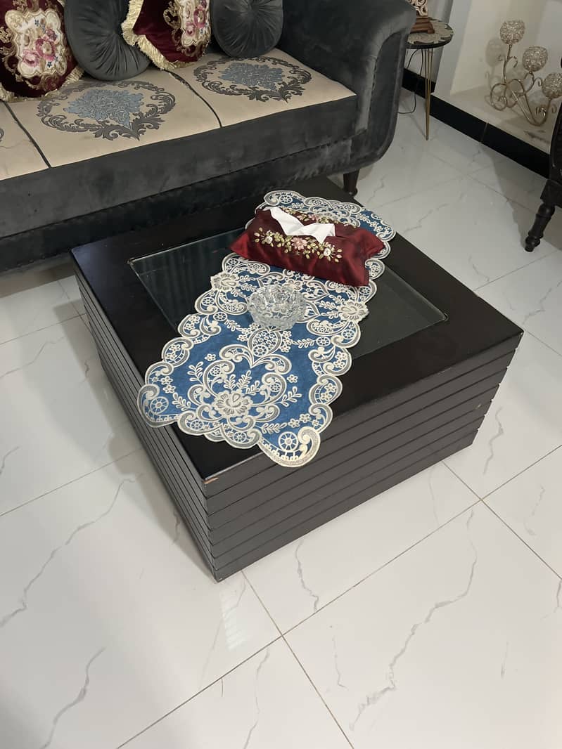Sofa Set with Table 2