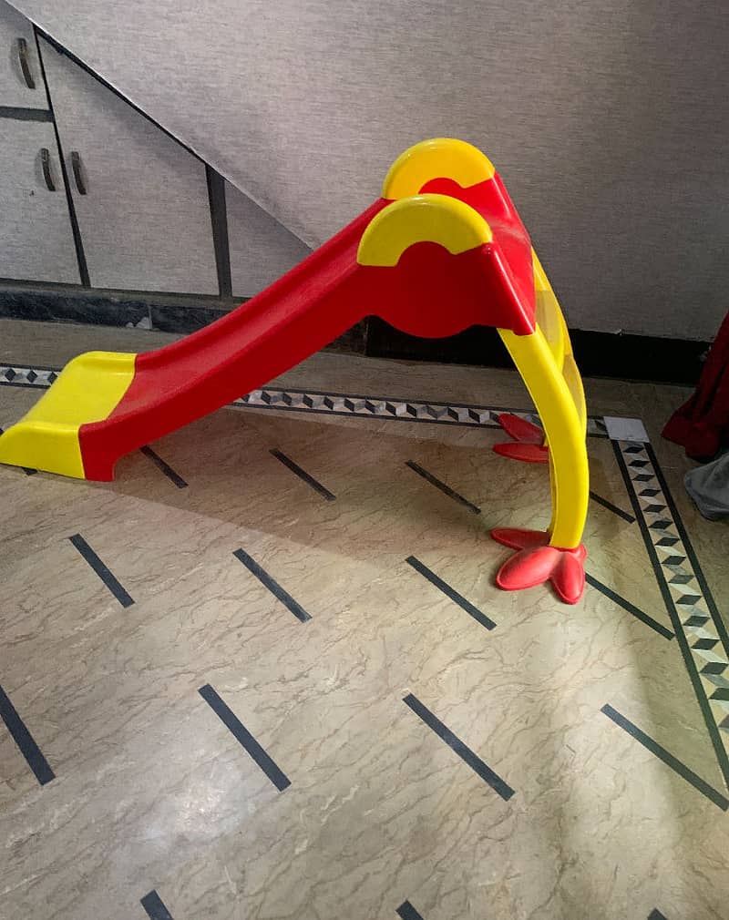 Three step slide 0