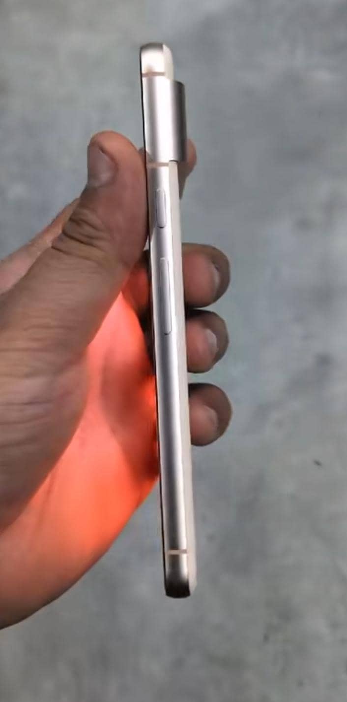 Google Pixel 8 1