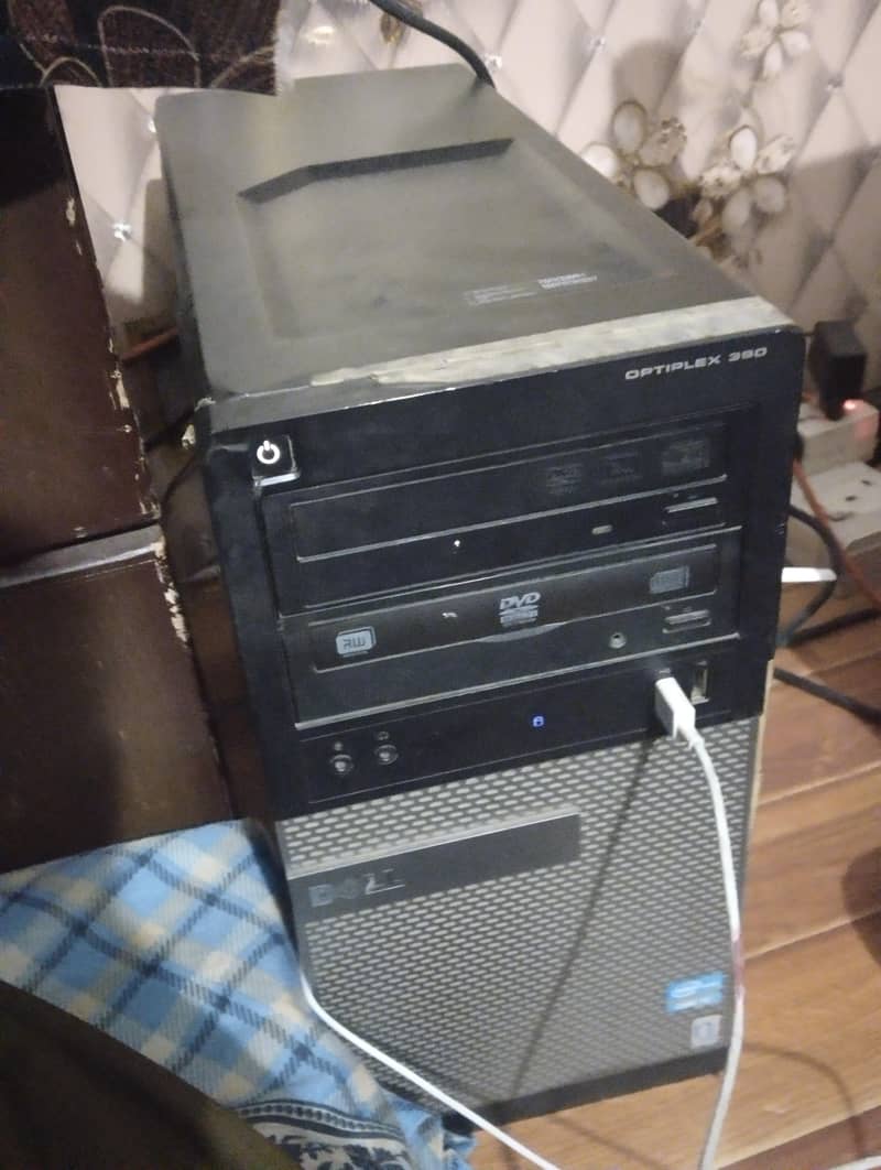device name DESKTOP-A3CD1EF 4
