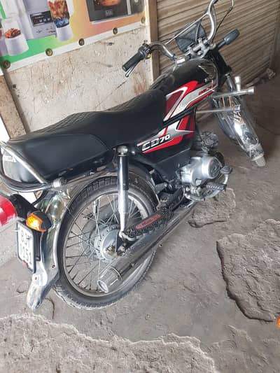 total genuine bike kya koi b kam ni hona wala bulkul okay ha
