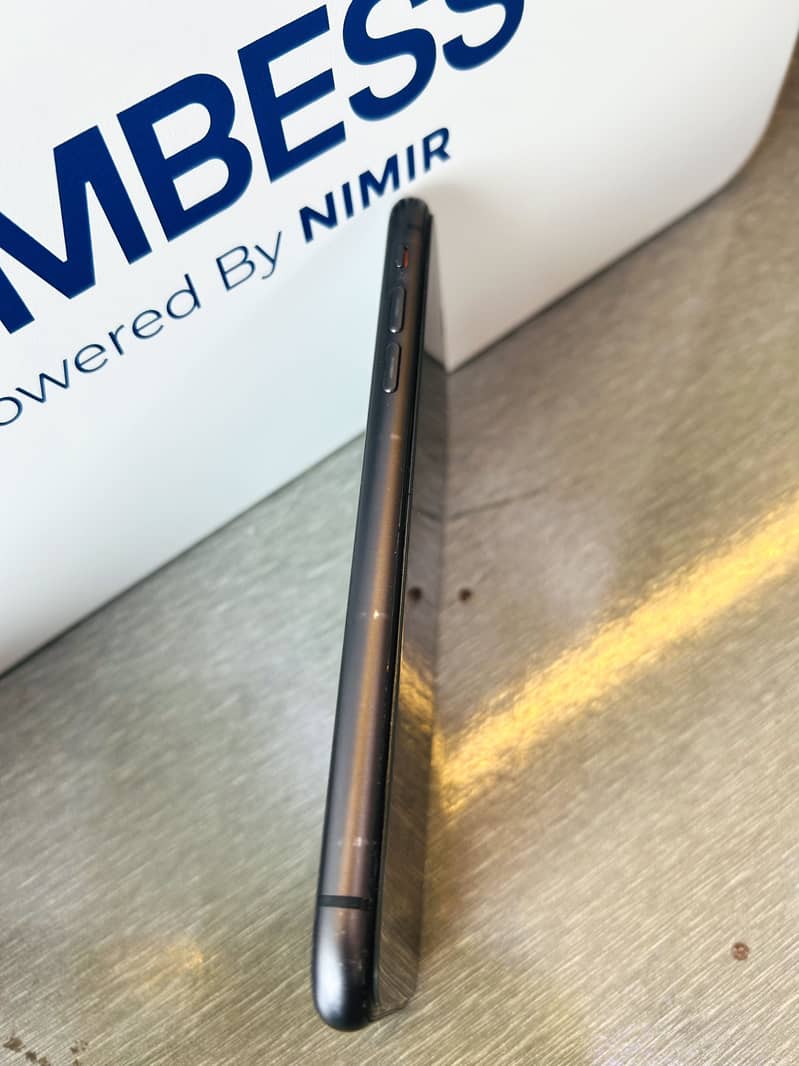 Apple iPhone 11 0