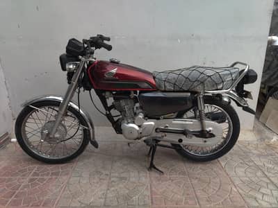 Honda CG 125 special edition Karachi number 03/32/73/25/989