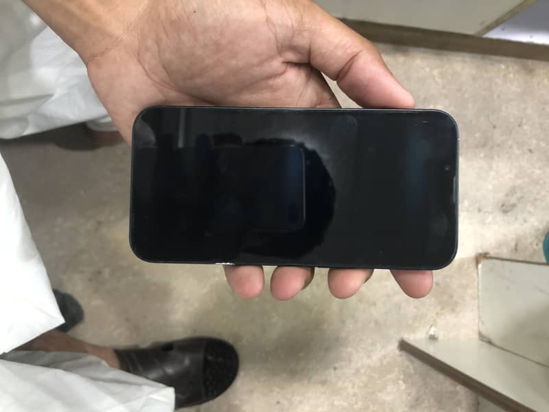 Apple iPhone 13 1