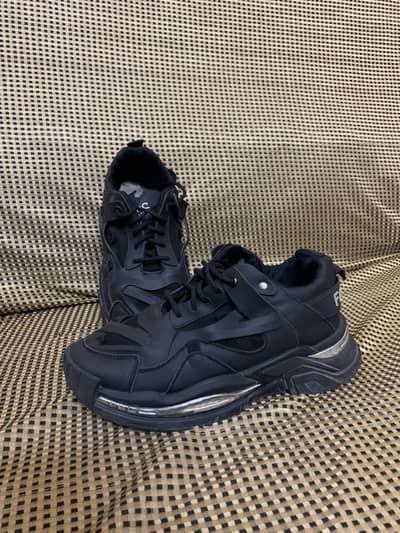 Size 43-44 num good condition