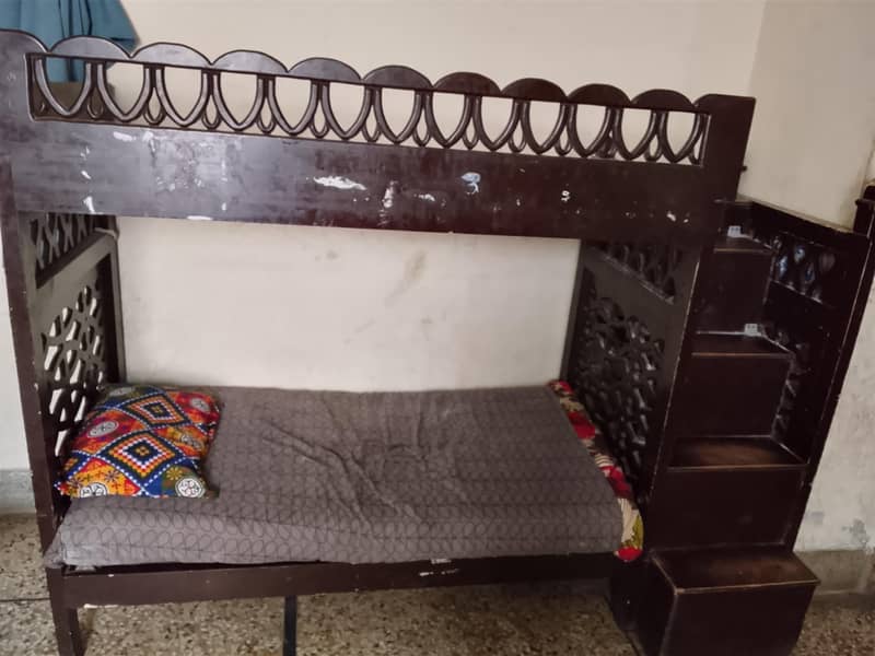 bunker bed 0