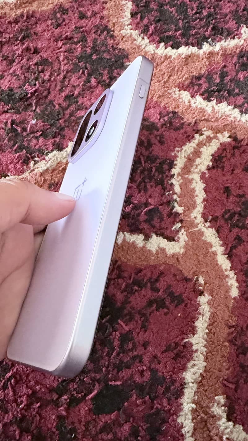 One Plus 15 4