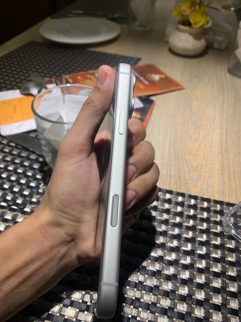 Apple iPhone 17 Pro Max 1