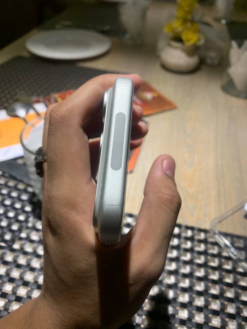 Apple iPhone 17 Pro Max 3